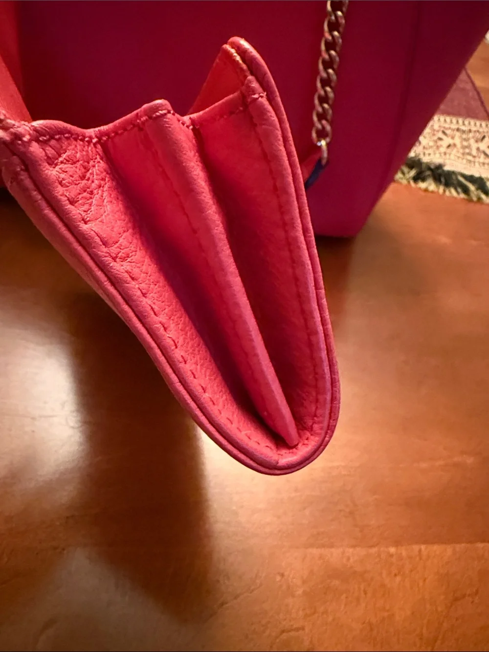 Michael Kors Jetset Tote and Matching Wallet Set